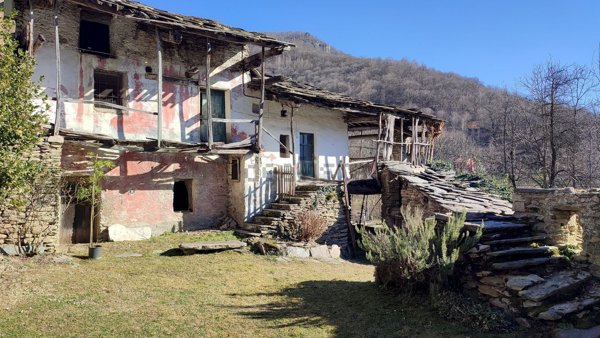 appartamento in vendita a Sanfront