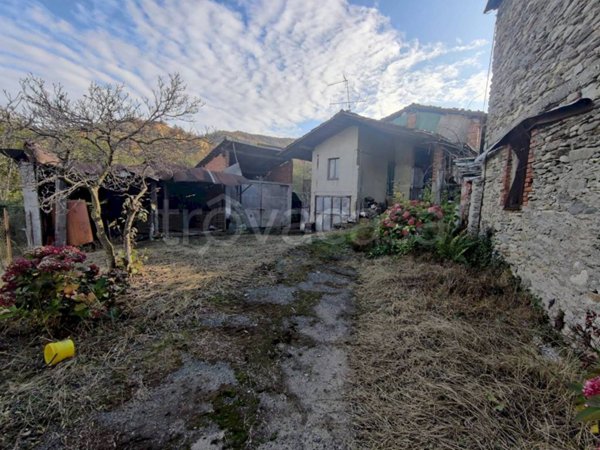 casa indipendente in vendita a Sanfront
