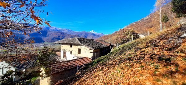 casale in vendita a Sanfront