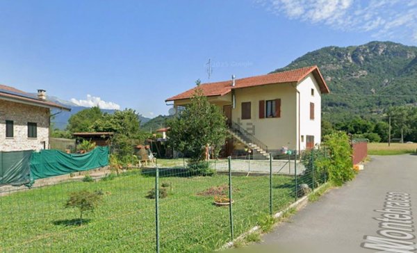 casa indipendente in vendita a Sanfront
