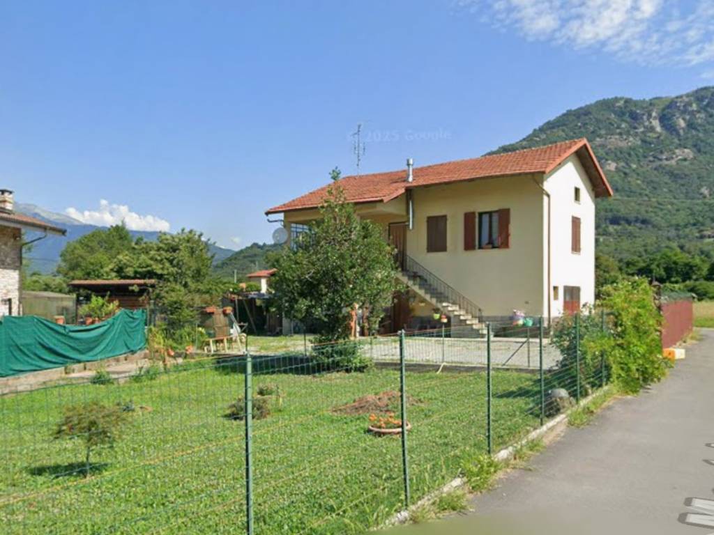 casa indipendente in vendita a Sanfront