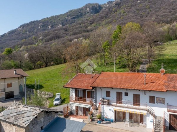 casa indipendente in vendita a Sanfront