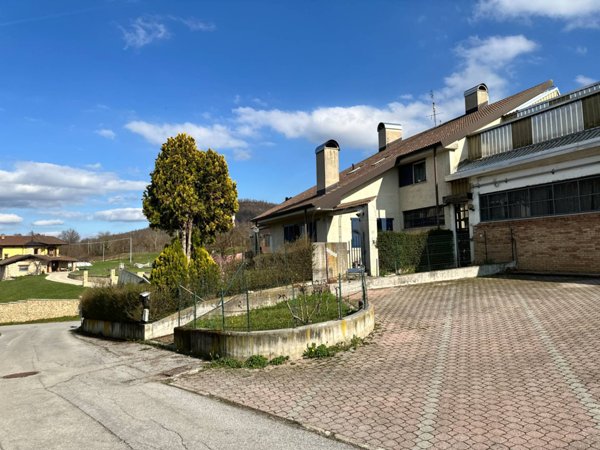 casa indipendente in vendita a San Michele Mondovì