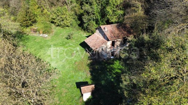 casa indipendente in vendita a Morfasso in zona San Michele