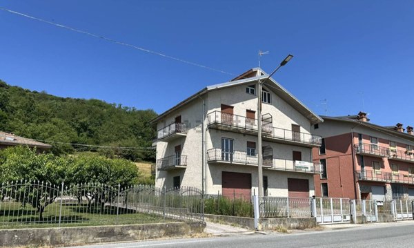 casa indipendente in vendita a Morfasso in zona San Michele