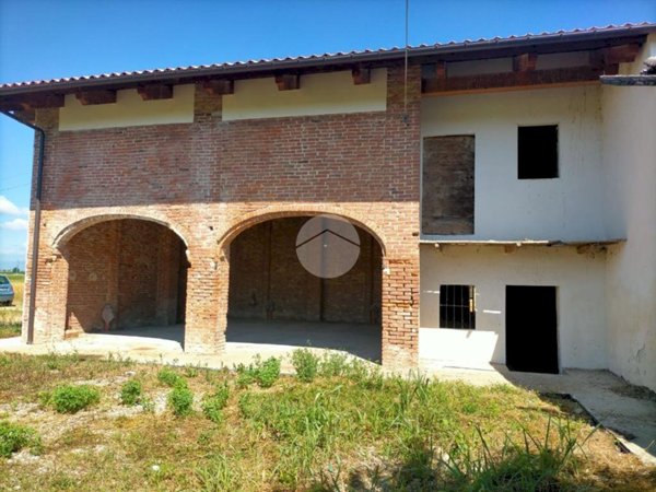 casa indipendente in vendita a Sant'Albano Stura