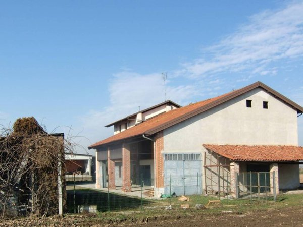casa indipendente in vendita a Sant'Albano Stura
