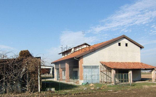casale in vendita a Sant'Albano Stura
