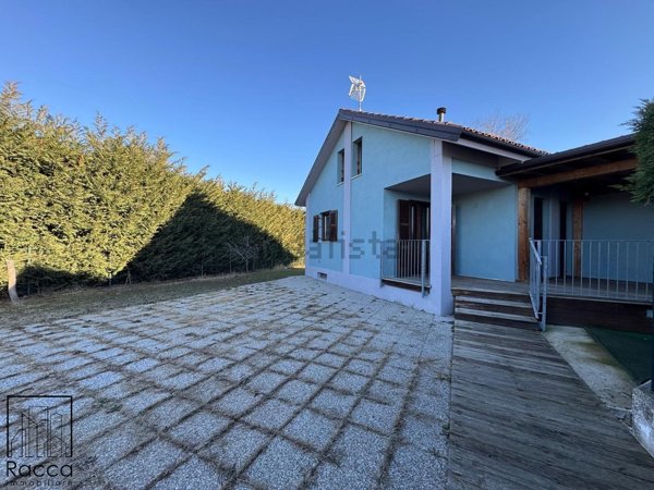 casa indipendente in vendita a Sant'Albano Stura