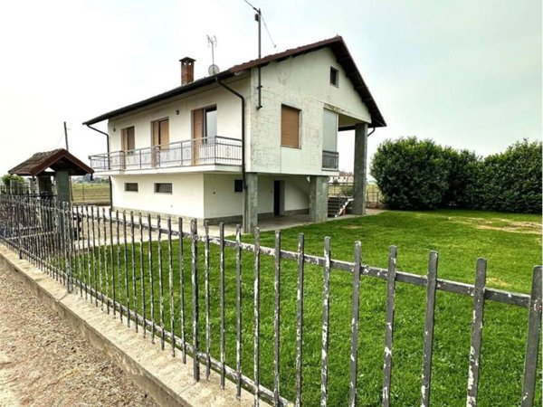 casa indipendente in vendita a Sant'Albano Stura