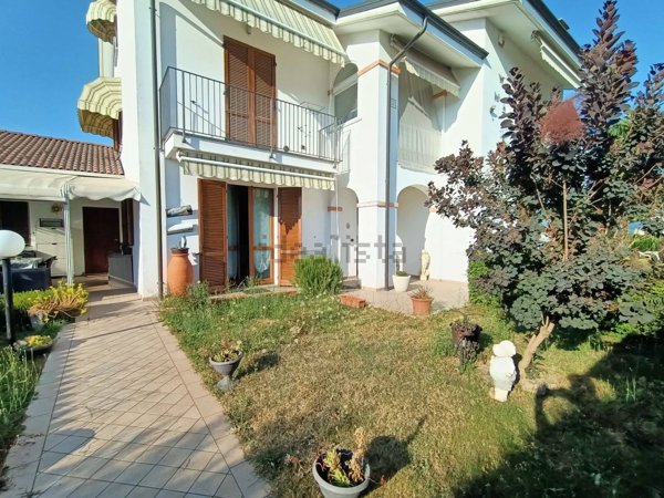 casa indipendente in vendita a Sant'Albano Stura