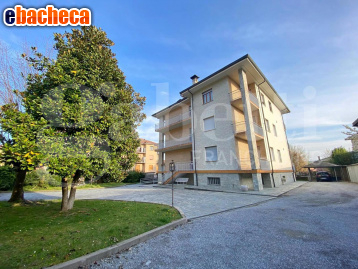 appartamento in vendita a Santa Vittoria d'Alba in zona Cinzano