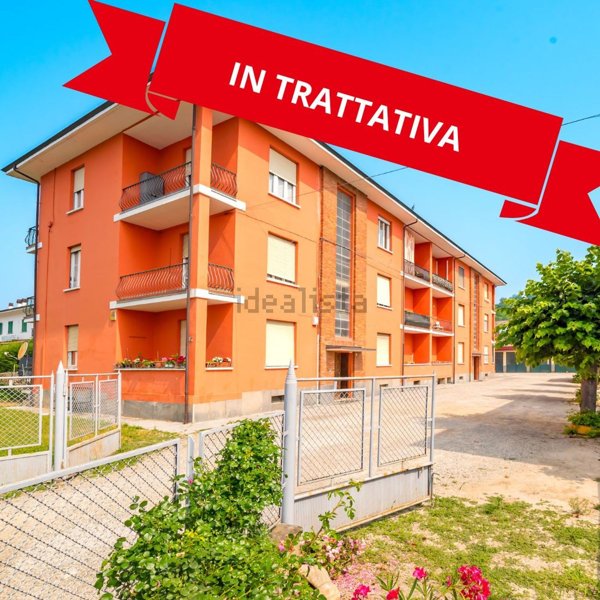 appartamento in vendita a Santa Vittoria d'Alba in zona Cinzano