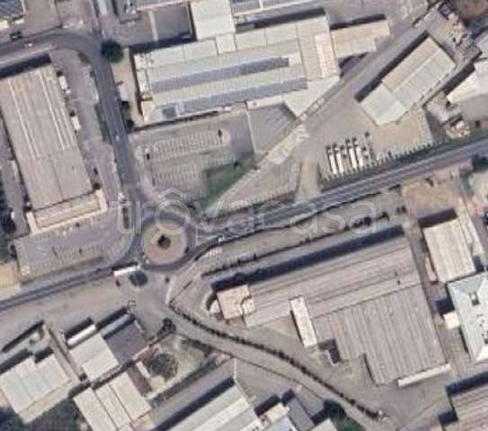 negozio in vendita a Santa Vittoria d'Alba