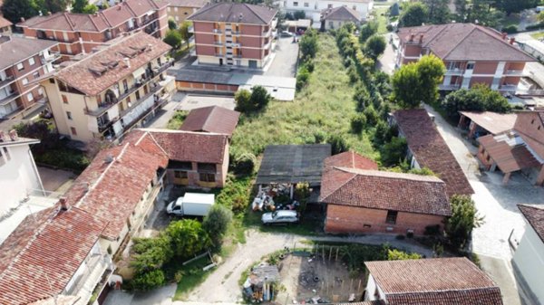 casa indipendente in vendita a Santa Vittoria d'Alba