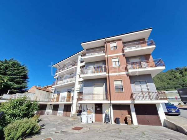 appartamento in vendita a Santa Vittoria d'Alba in zona Cinzano