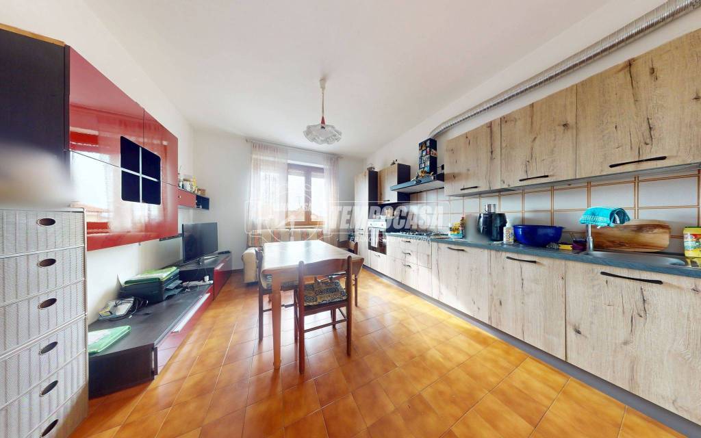 appartamento in vendita a Santa Vittoria d'Alba in zona Cinzano