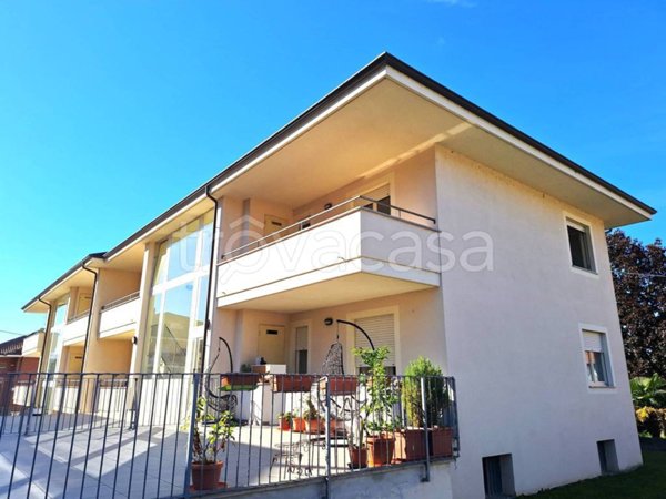 appartamento in vendita a Santa Vittoria d'Alba in zona Cinzano