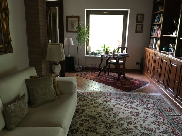 casa indipendente in vendita a Santa Vittoria d'Alba