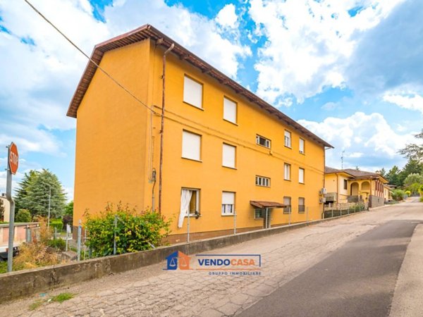 appartamento in vendita a Santa Vittoria d'Alba in zona Cinzano