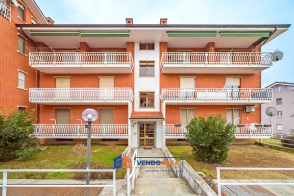 appartamento in vendita a Santa Vittoria d'Alba in zona Cinzano