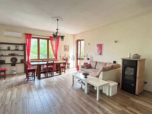 casa indipendente in vendita a Santa Vittoria d'Alba