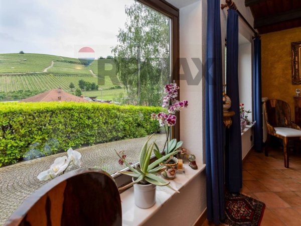 casa indipendente in vendita a Santa Vittoria d'Alba in zona Cinzano