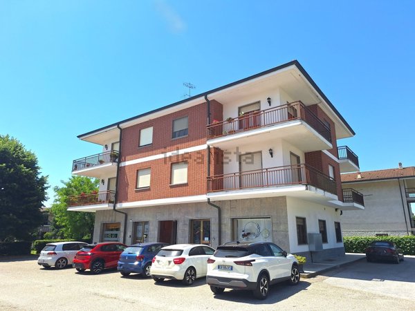 appartamento in vendita a Santa Vittoria d'Alba in zona Cinzano