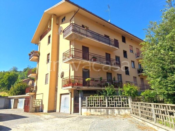 appartamento in vendita a Santa Vittoria d'Alba in zona Cinzano
