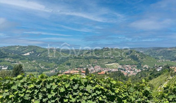 casa indipendente in vendita a Santo Stefano Belbo