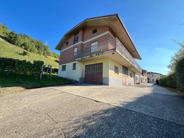 casa indipendente in vendita a Santo Stefano Belbo