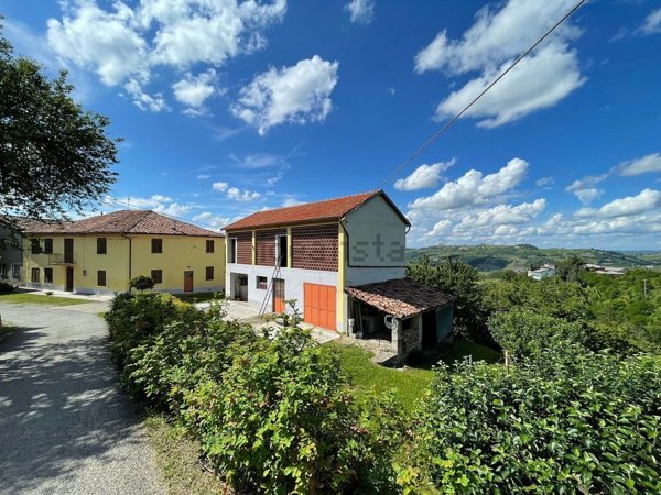 casale in vendita a Santo Stefano Belbo