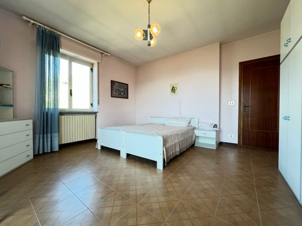 casa indipendente in vendita a Santo Stefano Belbo