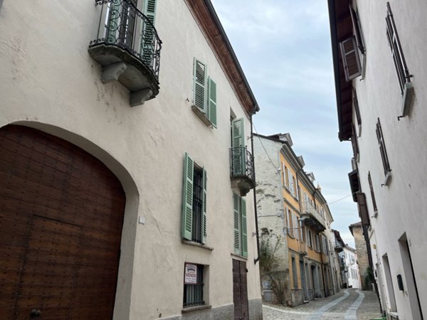 pentavano in vendita a Santo Stefano Belbo