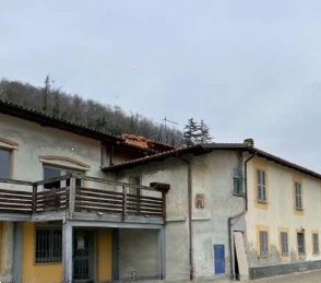 casa indipendente in vendita a Santo Stefano Belbo