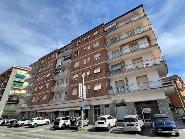 ufficio in vendita a Santo Stefano Belbo