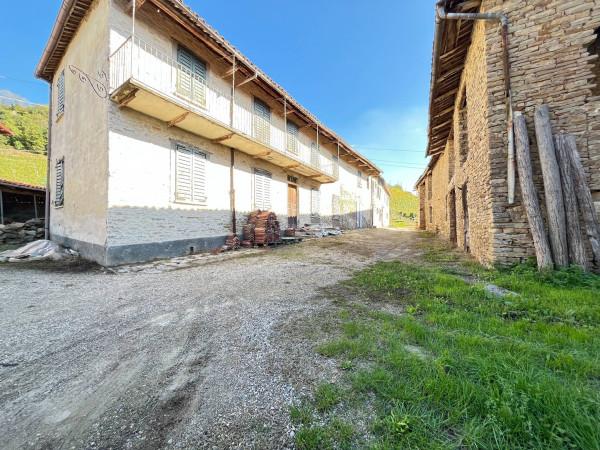 casale in vendita a Santo Stefano Belbo