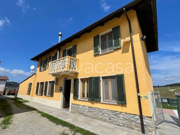 casa indipendente in vendita a Santo Stefano Belbo