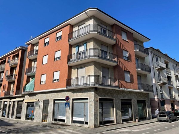 negozio in vendita a Santo Stefano Belbo