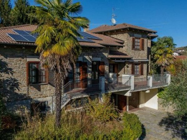 casa indipendente in vendita a Santo Stefano Belbo