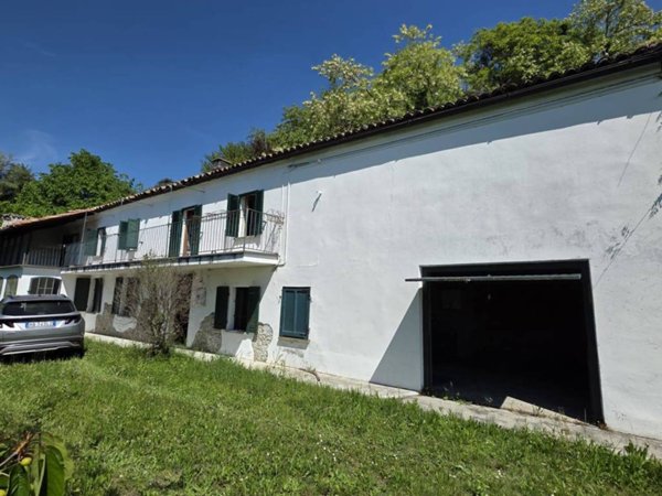 casa indipendente in vendita a Santo Stefano Belbo