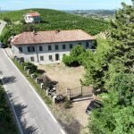 casa indipendente in vendita a Santo Stefano Belbo