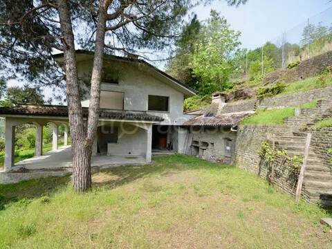 casa indipendente in vendita a Santo Stefano Belbo