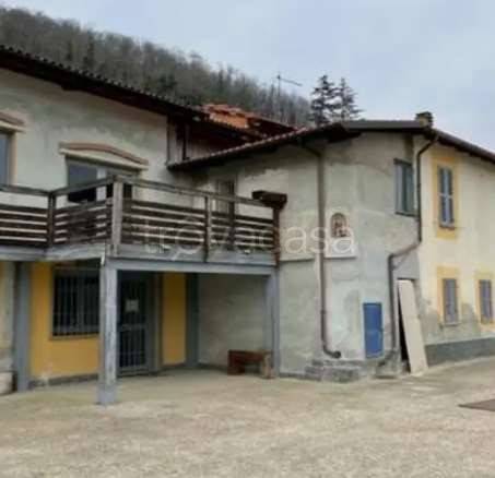 casa indipendente in vendita a Santo Stefano Belbo