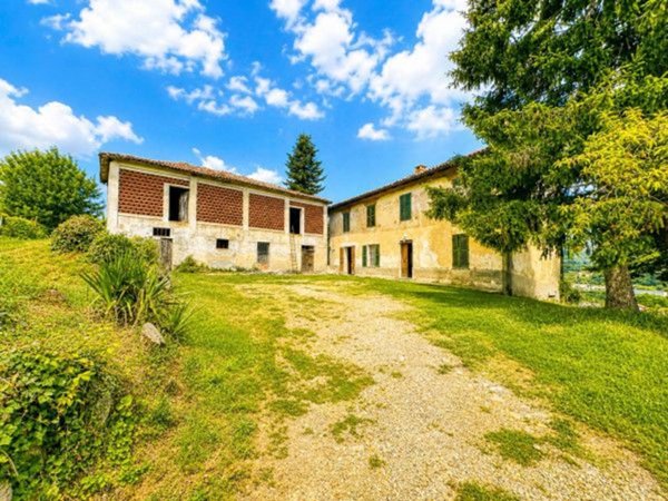 casale in vendita a Santo Stefano Belbo