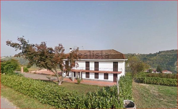 casa indipendente in vendita a Santo Stefano Belbo in zona Camo