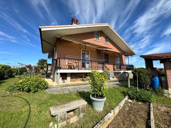 casa indipendente in vendita a Santo Stefano Roero