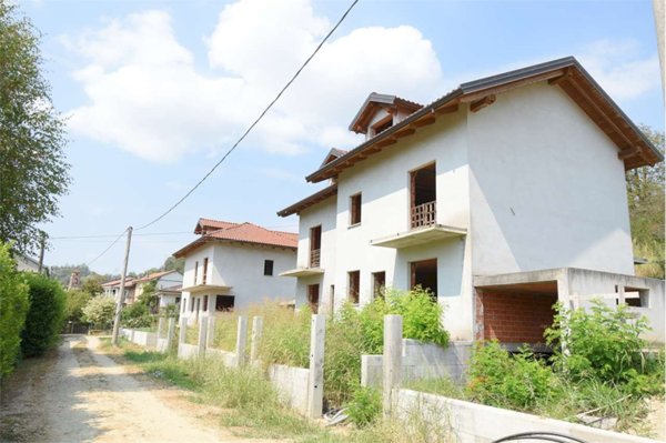 casa indipendente in vendita a Santo Stefano Roero