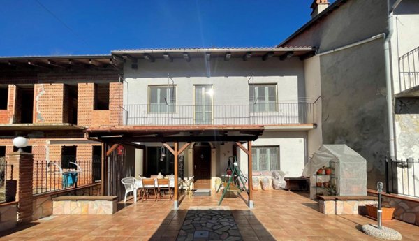 casa indipendente in vendita a Santo Stefano Roero