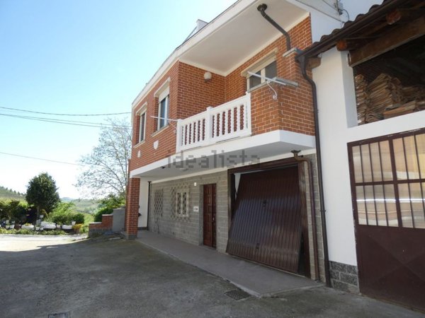 casa indipendente in vendita a Santo Stefano Roero